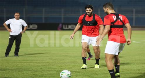 هل شارك علي جبر أمام سموحة رغم إيقافه؟ تأخير الإعلان يربك الموقف